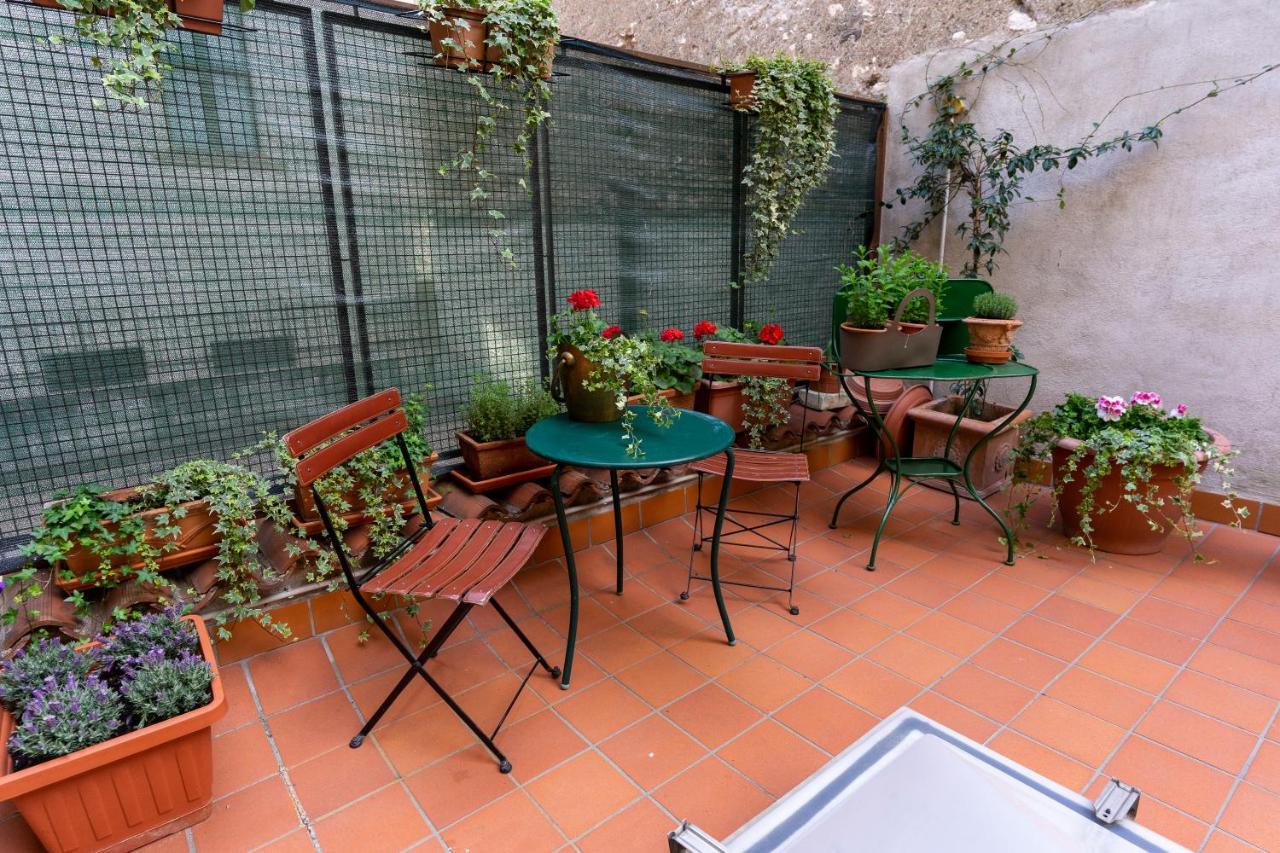 B&B S. Trinità 18 Suites&Rooms Trento Exterior foto